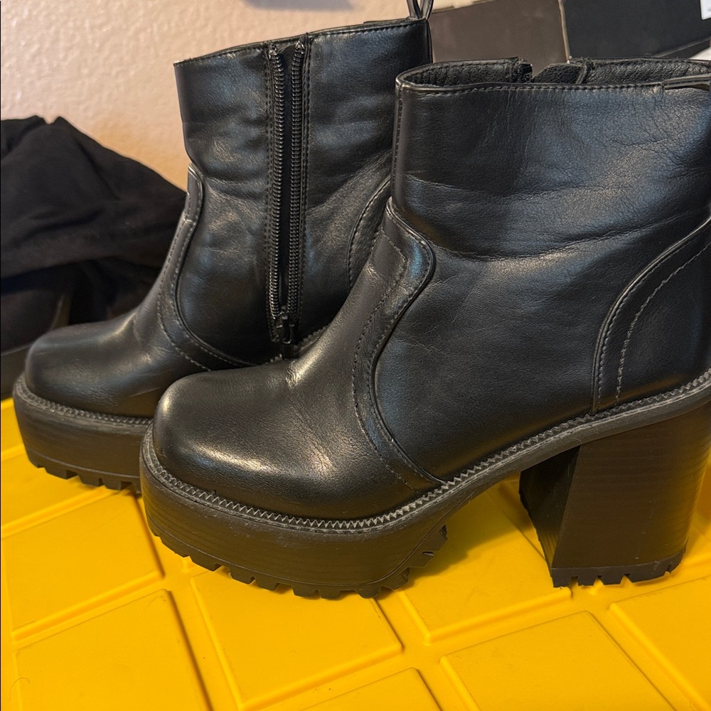 SHEIN Black Chunky Heel Platform Ankle Boots